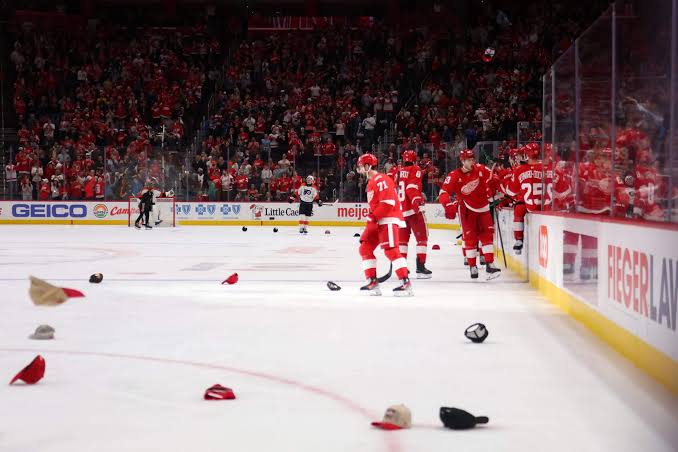 DeBrincat’s 40 goals, Seider’s 60 points headline Red Wings’ milestone night: 5 thoughts
