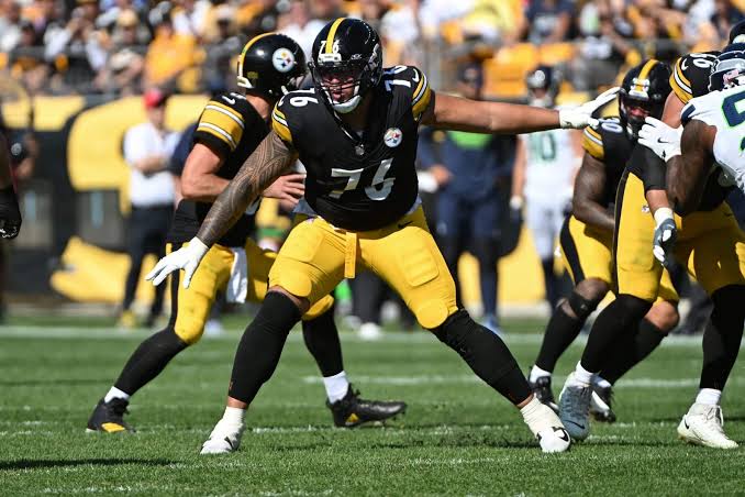 Steelers 53-man roster projection, post-draft: Uncertainty at QB, O-line shuffle