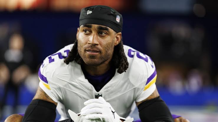 Stephon Gilmore announces retirement