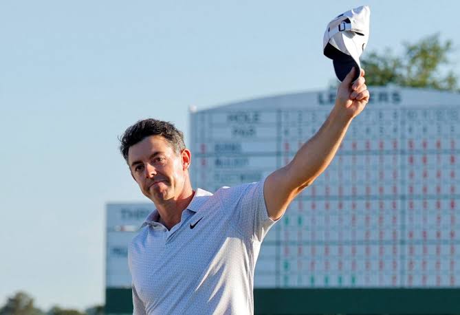 Rory McIlroy has a historic Masters lead and a shot at joining an exclusive club at Augusta – again