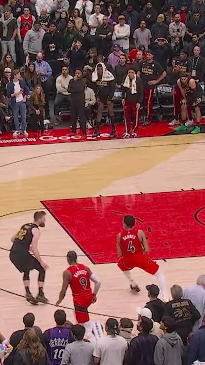 RJ Barrett’s epic shot echoes another legendary Raptors moment