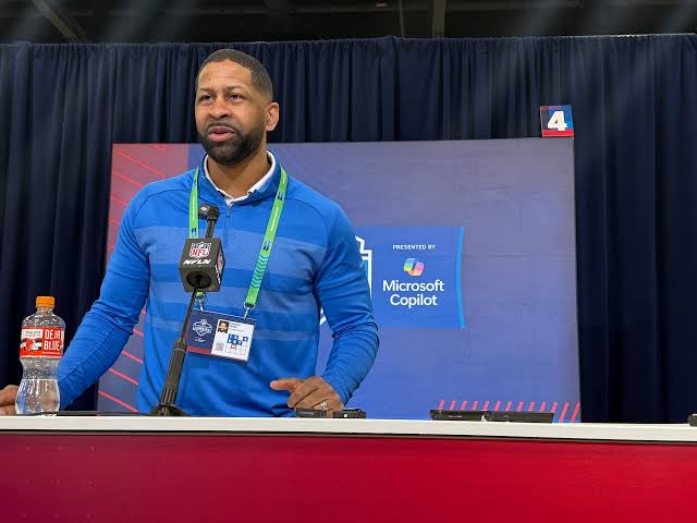 Browns mock draft: A trade-down strategy that lands OT, WR and QB in top 40 — Ashley Bastock