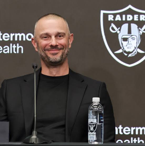 Raiders draft 2026: A mock with a big trade up