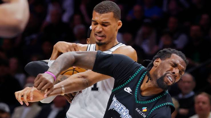 Victor Wembanyama ejected from Game 4 for elbowing Naz Reid