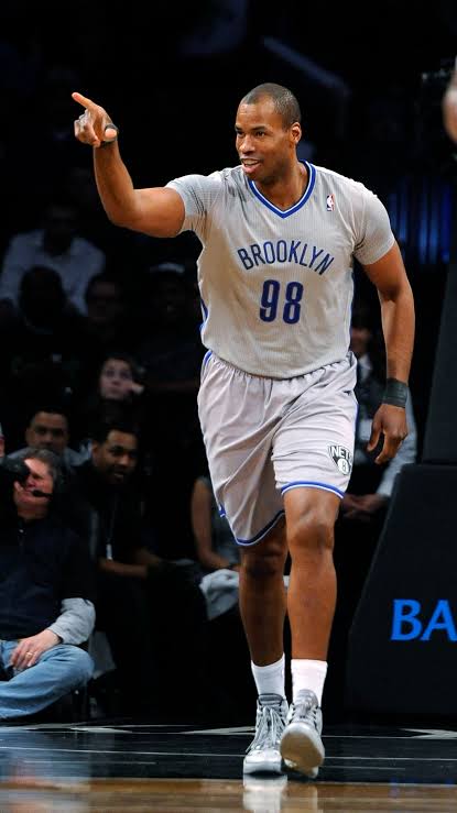 Jason Collins, a gay trailblazer in the NBA, dies of brain cancer at 47