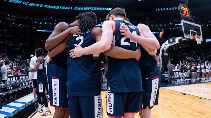 Huskies To Face Illinois On Saturday in Final Four
