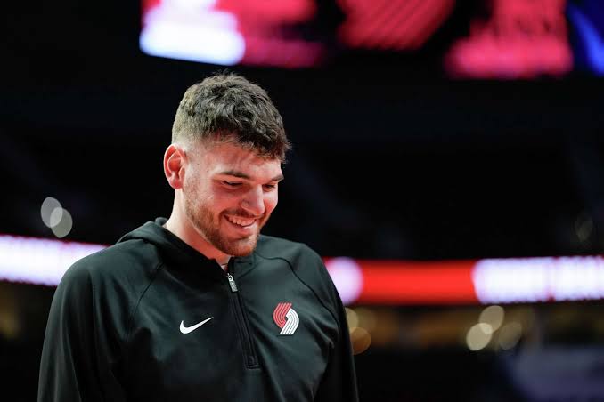 How ex-UConn star Donovan Clingan watched Braylon Mullins' buzzer-beater vs. Duke