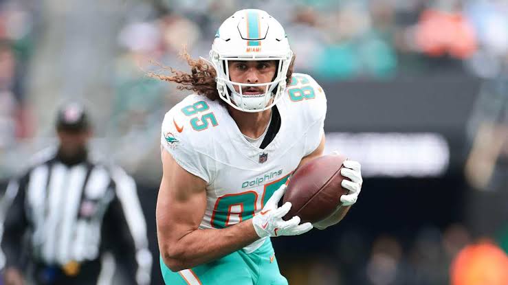 Dolphins GM Jon-Eric Sullivan tabs TE Greg Dulcich as 2026 riser: 'It's why we brought him back'