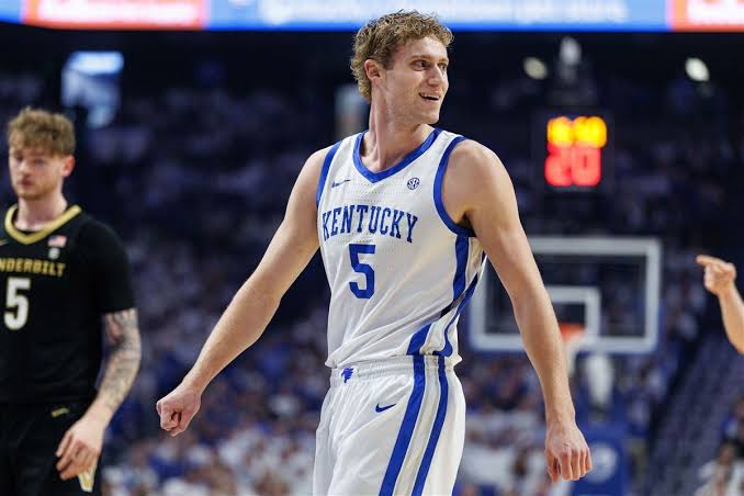 Kentucky star Collin Chandler enters transfer portal