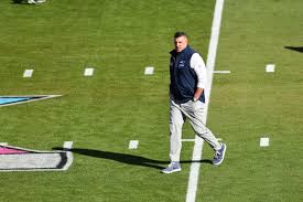 Mike Vrabel emerges unscathed, for now, after resignation of Dianna Russini