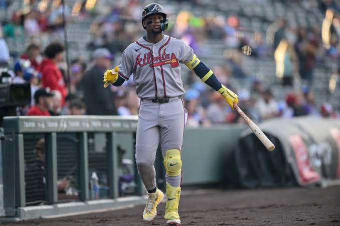 Ronald Acuña Jr. exits game with apparent left hamstring ailment; will undergo MRI