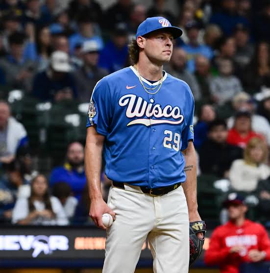 Trevor Megill implodes in ninth inning, Brewers lose 7-3