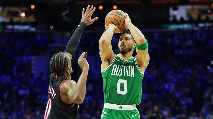 Jayson Tatum (knee) out against 76ers in Game 7