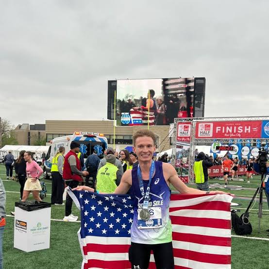 ‘Oh My God’: Vinny Mauri Ran His First Marathon—and Became the 4th-Fastest American Marathoner Ever!