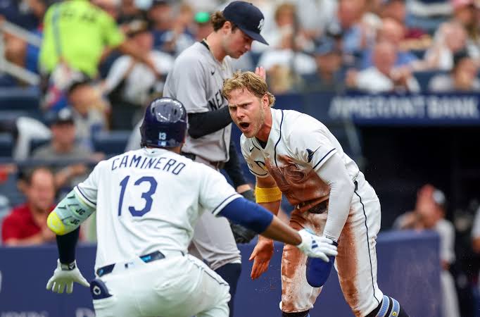 Yankees hit same familiar pitfalls, Rays complete the sweep