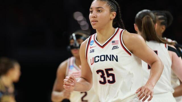 Braylon Mullins is back: UConn G whose epic 3-pointer beat Duke in Elite Eight returning for sophomore season