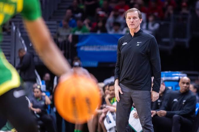 As roster churns, Dana Altman says some Oregon players faced ‘big reduction’ in NIL