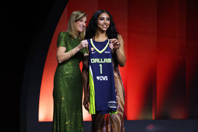 Dallas Wings select Azzi Fudd of UConn No. 1 in WNBA Draft with a $500,000 payday waiting