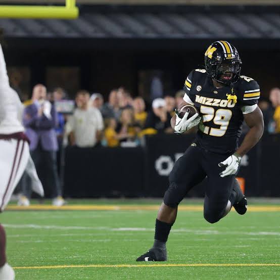 Mizzou running back shot Sunday morning in Mississippi