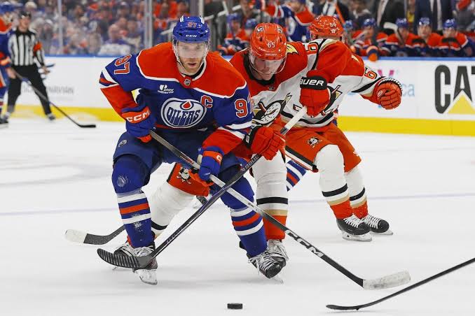 NHL Predictions: Expert Picks on Thursday, April 30