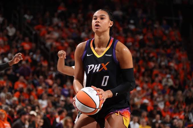 As WNBA free agency starts, a question for every team