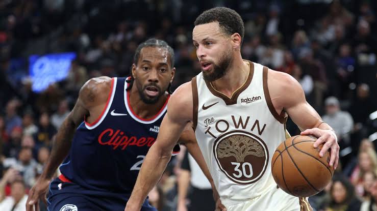 Curry to be on minutes restriction in Warriors' must-win play-in