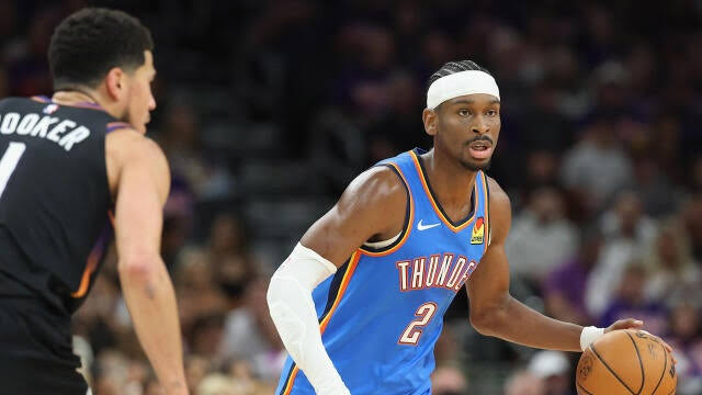 Timberwolves' Donte DiVincenzo: Exits to locker room