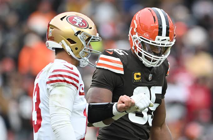 Golden Nuggets: The 49ers would be Myles better with Garrett