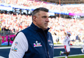 Report: Mike Vrabel, Dianna Russini rented boat together in June 2021