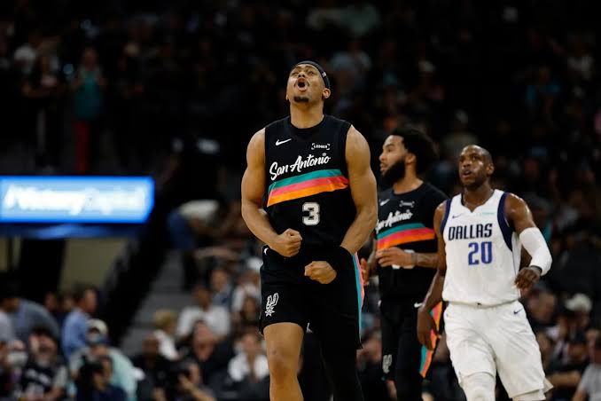 Spurs' Keldon Johnson wins Sixth Man of the Year