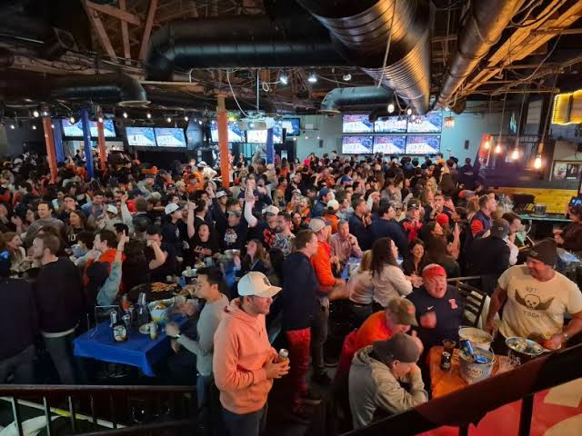 Final Four A Boon For Chicago Bars That Bet Big On Illini, Big Ten Alums