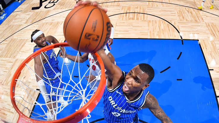 4 takeaways: Magic push Pistons to the brink in Game 4