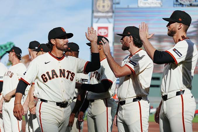 First SF Giants at-bats ruined by Netflix’s aggressive ad insertion