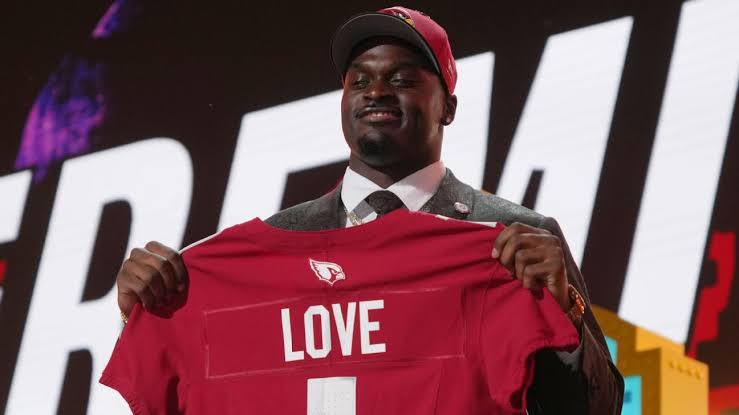 Cardinals select Jeremiyah Love with No. 3 pick in NFL draft