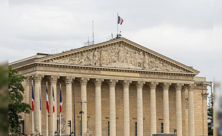 French Government Ditching Windows For Linux To Reduce Digital Dependency On US Tech