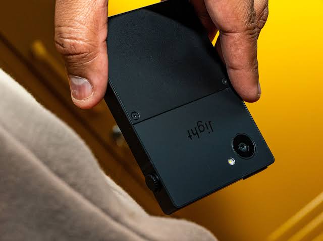 Light Phone Is Making Its Dumb Phone More Useful With Third-Party ‘Tools’