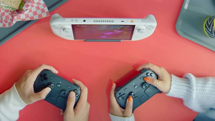 Can the Steam Controller Justify the Price Hike Over Sony's DualSense?