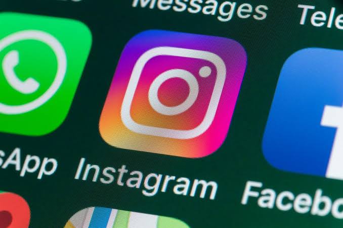 Instagram cracks down on content aggregators