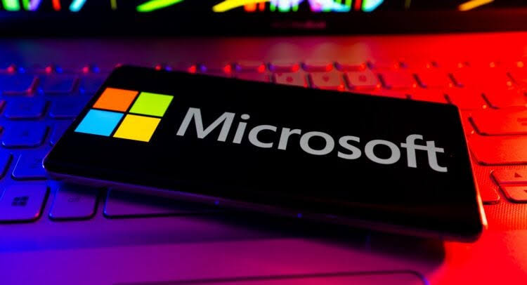 “Win Back Fans”: Microsoft Stock (NASDAQ:MSFT) Plunges as Microsoft Admits It Is Losing