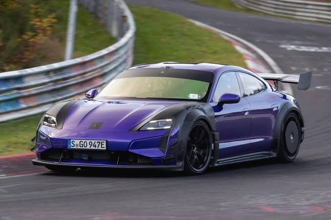 Porsche knocks off world’s fastest car at the Nürburgring