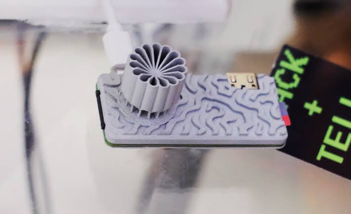 Green Powered Challenge: Solar Powered Pi Hosts Websites In RAM