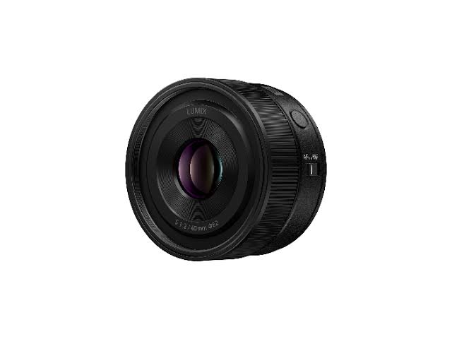 Panasonic Introduces New Compact Standard Prime Lens to its Full Frame