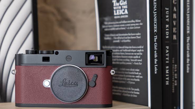Leica launches special limited-edition "Chicago Edition 17" rangefinder camera, celebrating its first Illinois store