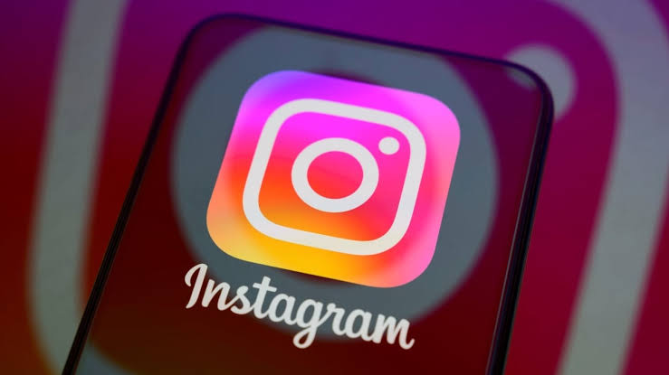 Instagram adds 'Instants' tool to send disappearing photo dumps to friends