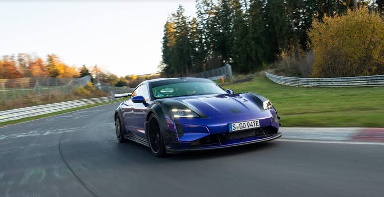 Porsche Taycan Turbo GT with Manthey Kit sets 6:55 Nürburgring EV record