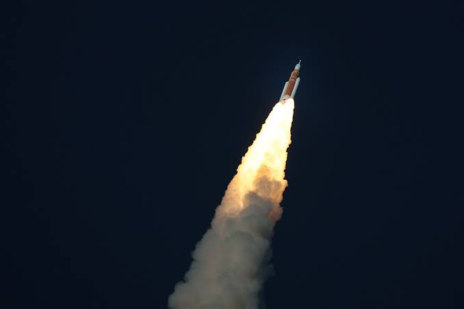 Even Artemis II Astronauts Have Microsoft Outlook Problems