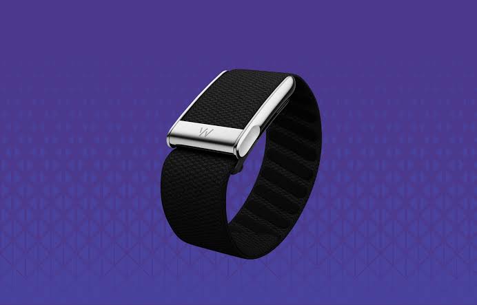 Why Removing Screens From Fitness Trackers Made Them 88% More Popular: 'If It Has a Screen, It's a Watch'