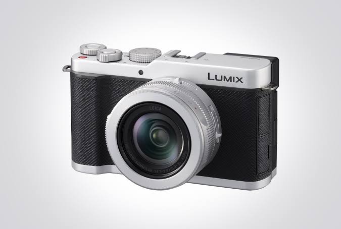 Panasonic’s new Lumix L10 is a compact camera with a focus on photography