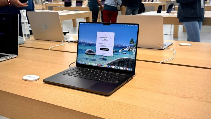 Here’s why M5 MacBook Pro is worth buying now, even with an impending redesign