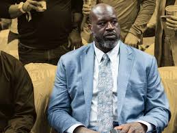 Shaquille O'Neal stunned as cashier verifies his $100 at his own restaurant: "I know you didn't just check my money"